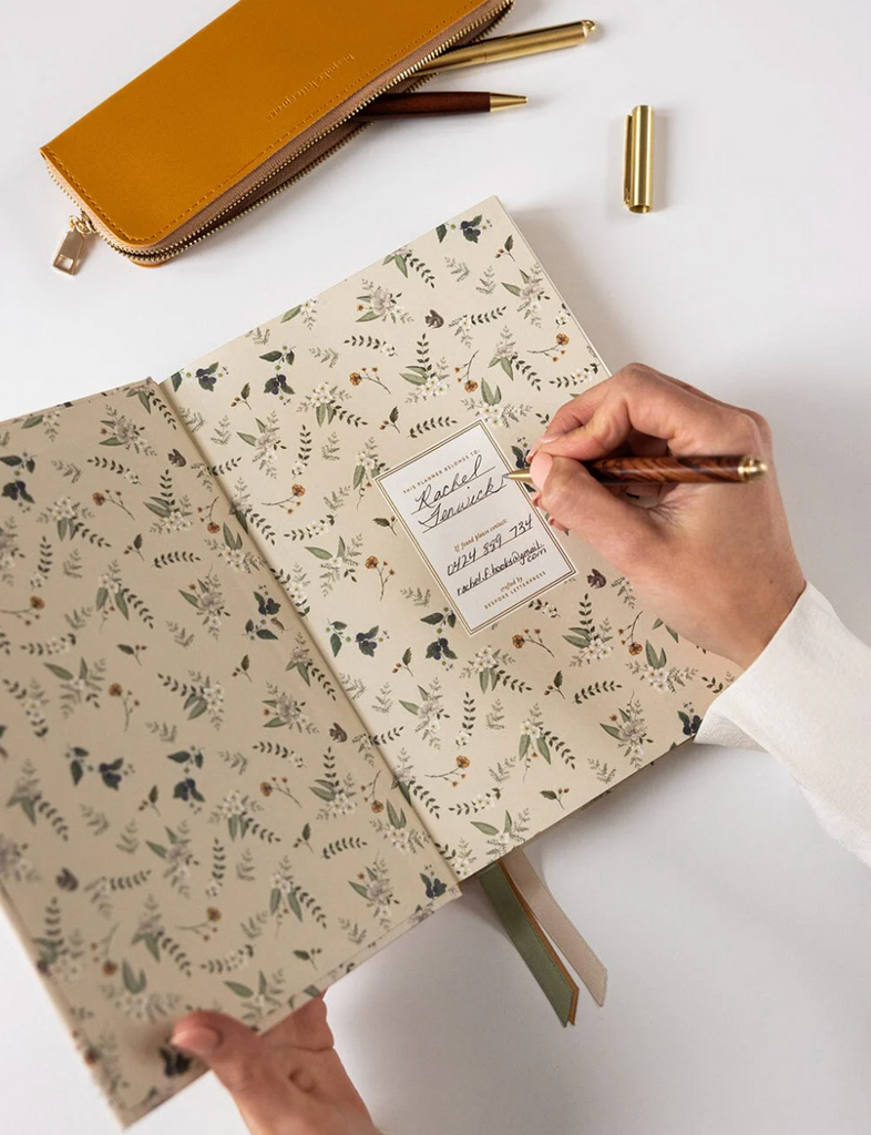 Pre-order: Bespoke Letterpress 2026 Desktop Linen Bound Weekly Planner in Button Fern