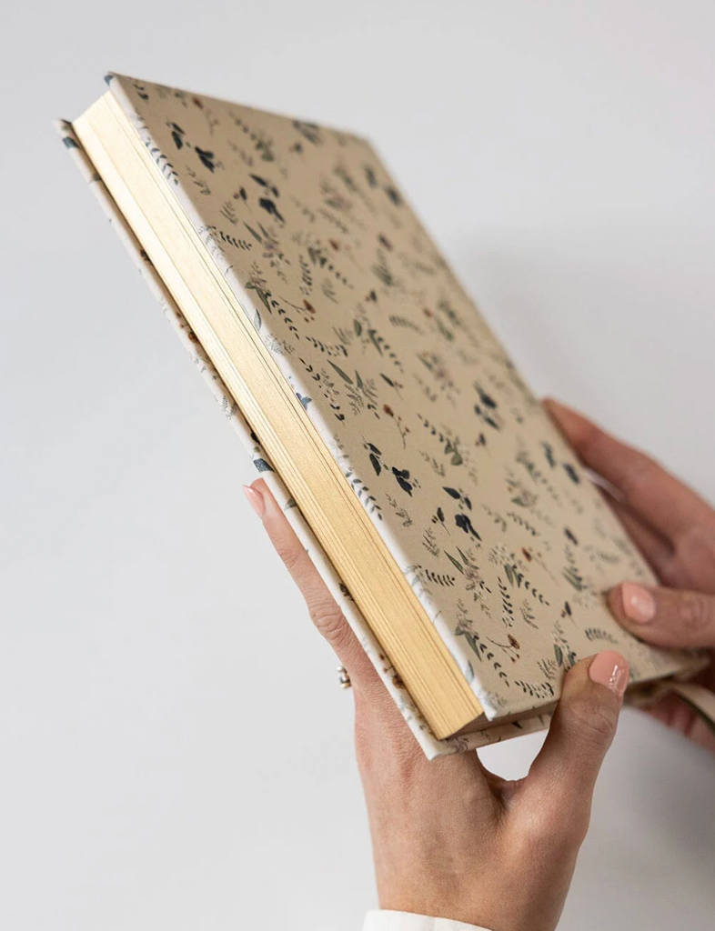 Pre-order: Bespoke Letterpress 2026 Desktop Linen Bound Weekly Planner in Button Fern