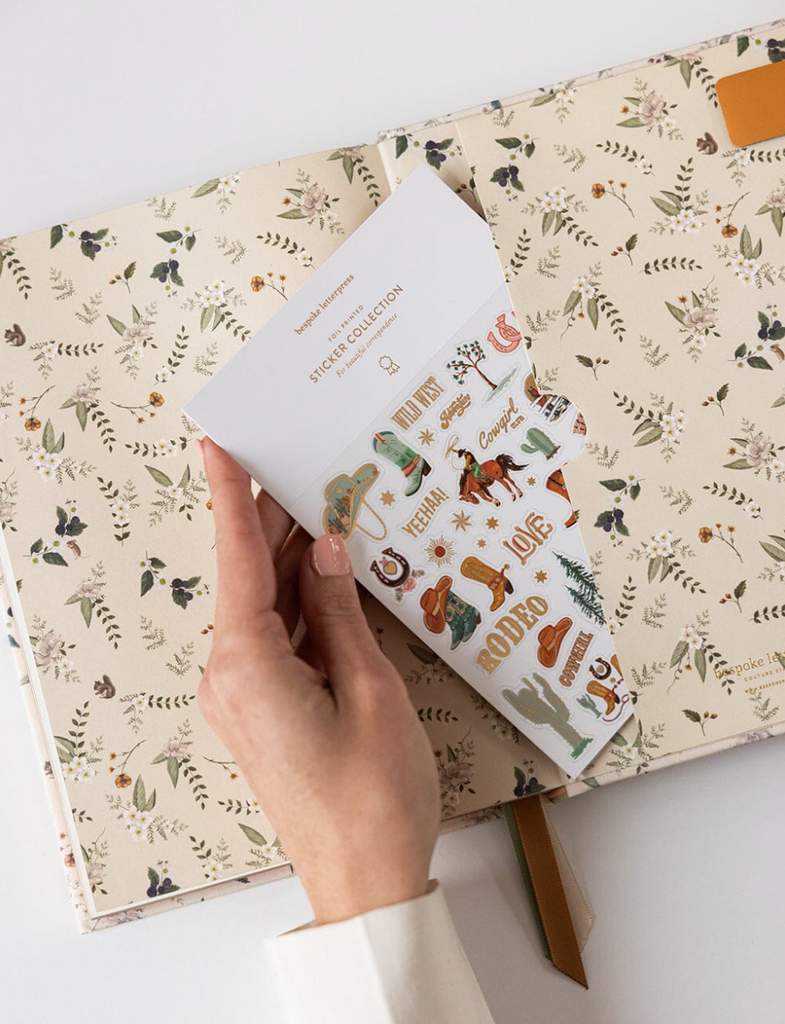 Pre-order: Bespoke Letterpress 2026 Desktop Linen Bound Weekly Planner in Button Fern