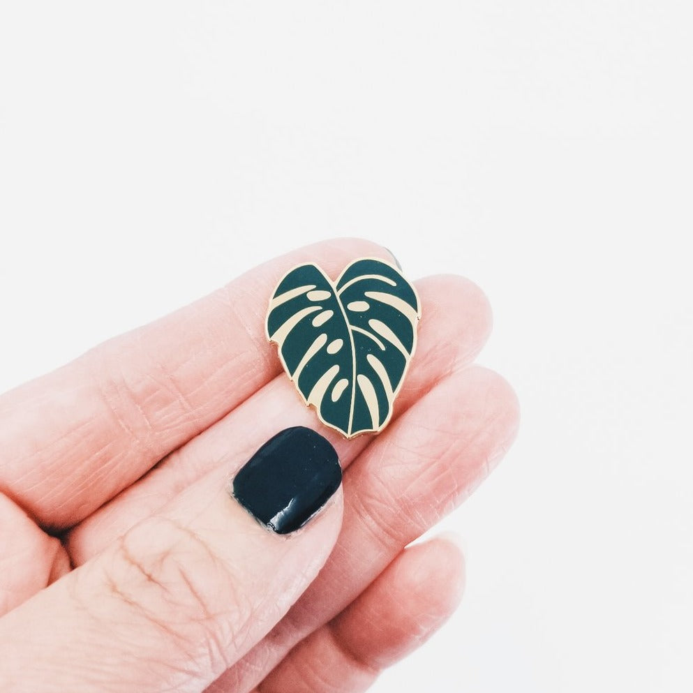 Hemleva Monstera Pin